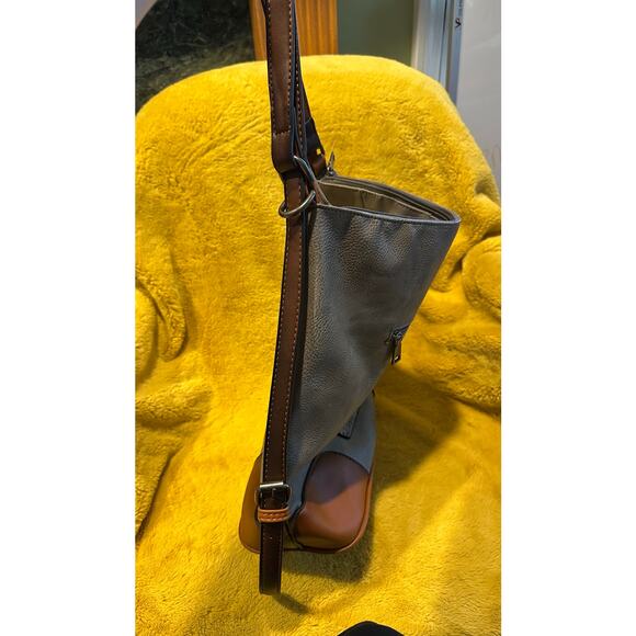 Kathy Ireland Large Bucket Style Hand Bag adjustable Shoulder Strap backpack - Picture 5 of 10